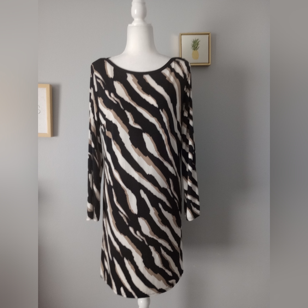 Dress Women by design Laundry size Medium Animal print Long sleeves with tags